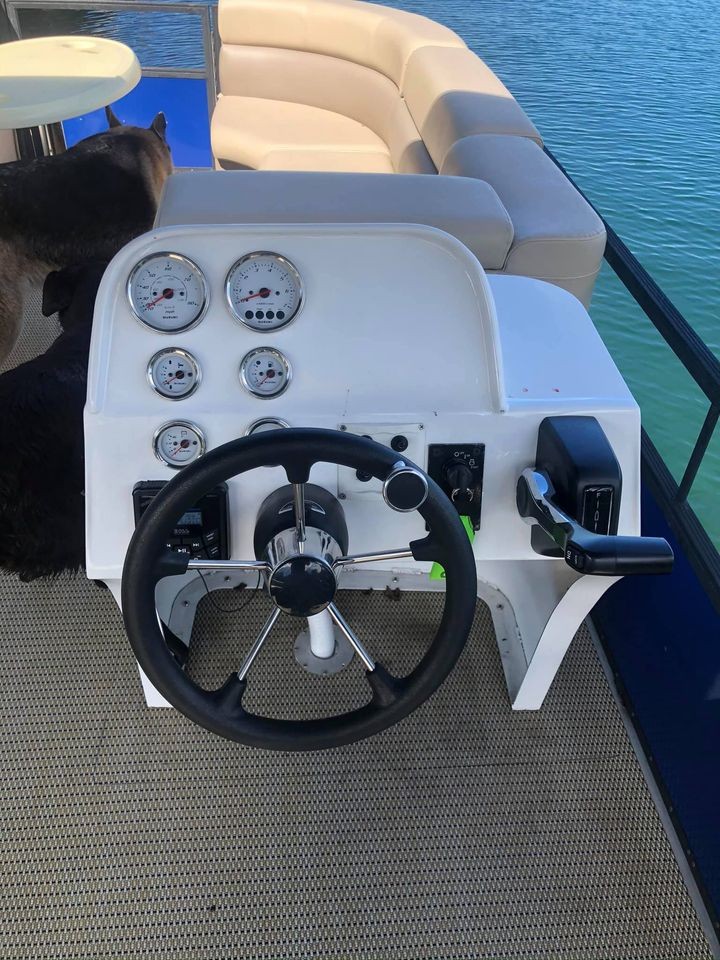 DIY Build Boat Aluminum Pontoons Float For Pontoon Boat With Flooring Corss Channel